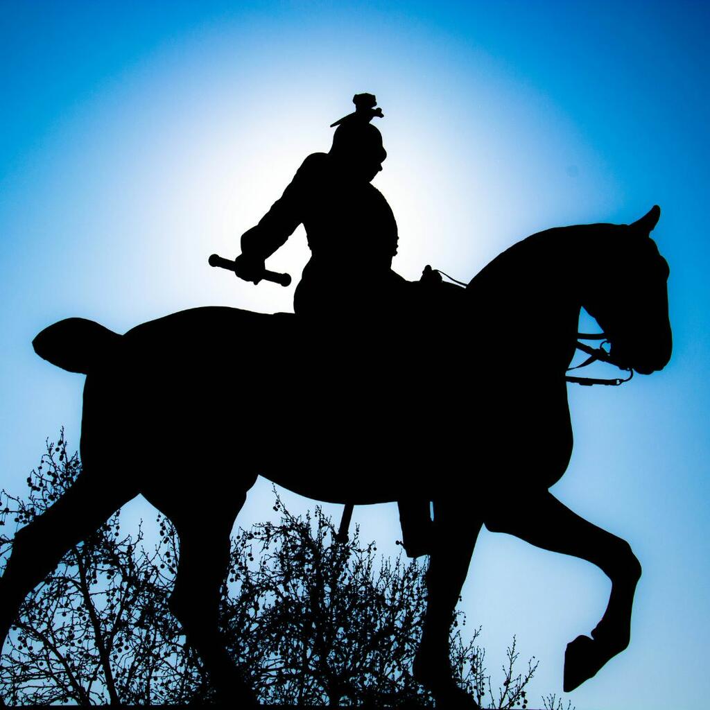 ESTJ – The Captain of the Guard